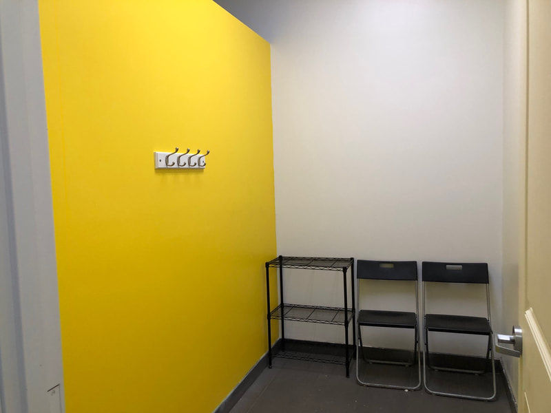 Yellow Family Changing Room